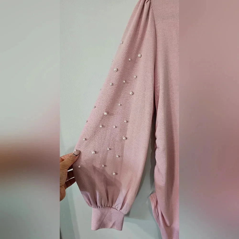 MATERNITY Skönhet Pullover Sweater with Pearls on Sleeves - Picture 3 of 5